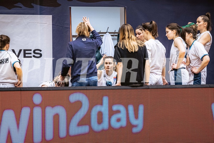 Basketball, Win2Day Basketball Damen Superliga 2022/23, Grunddurchgang 11.Runde, Vienna Timberwolves, UBSC-DBBC Graz, Iva Ilic (10)
