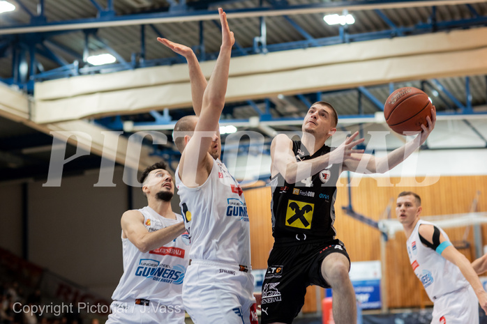 Basketball, win2day Basketball Superliga 2022/23, Grunddurchgang Runde 17, Oberwart Gunners, Flyers Wels, Gavrilo Tepic (4)