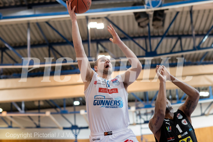 Basketball, win2day Basketball Superliga 2022/23, Grunddurchgang Runde 17, Oberwart Gunners, Flyers Wels, Renato Poljak (16)