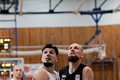 Basketball, win2day Basketball Superliga 2022/23, Grunddurchgang Runde 17, Oberwart Gunners, Flyers Wels, Derek Hanes (14), Christian von Fintel (27)