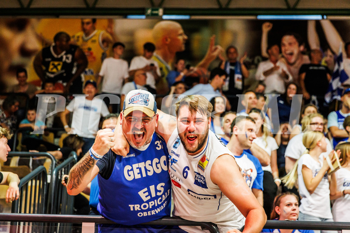 Basketball, win2day Basketball Superliga 2023/24, Finale Spiel 3, UBSC Graz, Oberwart Gunners, Celebrations