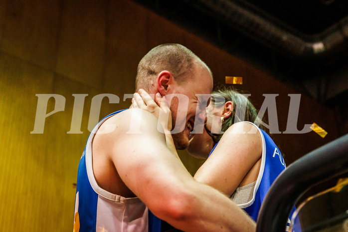 Basketball, win2day Basketball Superliga 2023/24, Finale Spiel 3, UBSC Graz, Oberwart Gunners, Celebrations