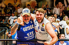 Basketball, win2day Basketball Superliga 2023/24, Finale Spiel 3, UBSC Graz, Oberwart Gunners, Celebrations