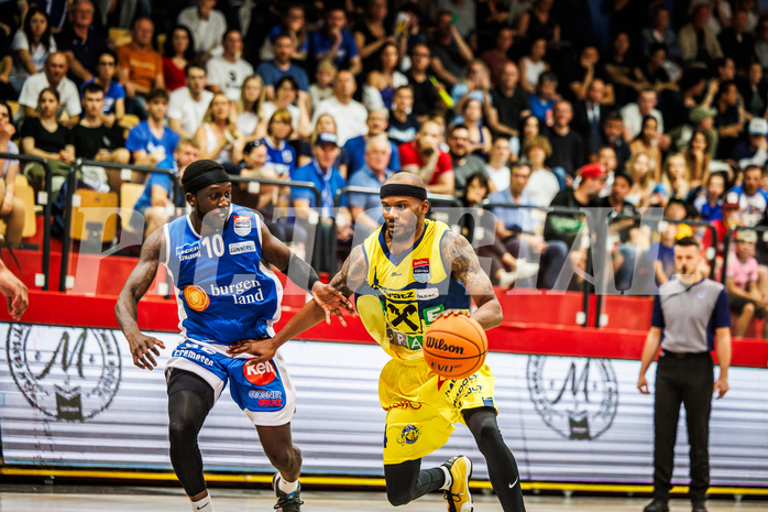 Basketball, win2day Basketball Superliga 2023/24, Finale Spiel 3, UBSC Graz, Oberwart Gunners, Jeremy Smith (4)