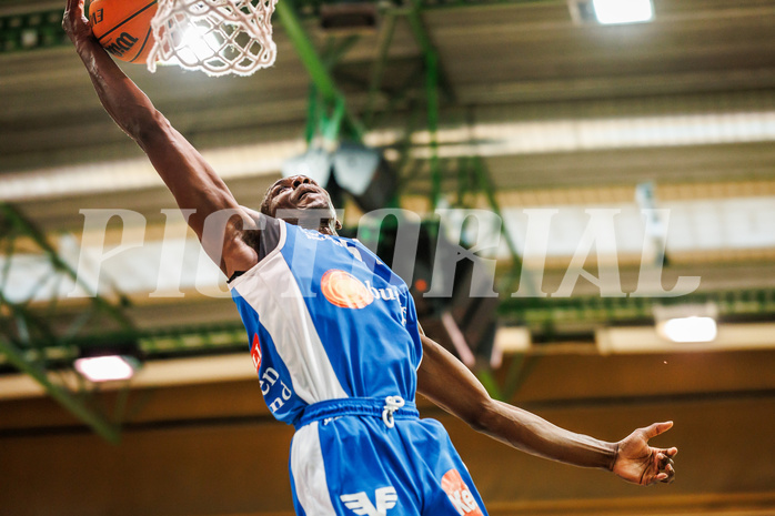 Basketball, win2day Basketball Superliga 2023/24, Finale Spiel 3, UBSC Graz, Oberwart Gunners, Shaquille Rombley (5)