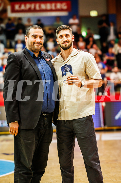 Basketball, win2day Basketball Superliga 2023/24, Finale Spiel 3, UBSC Graz, Oberwart Gunners, MVAP Daniel Friedrich