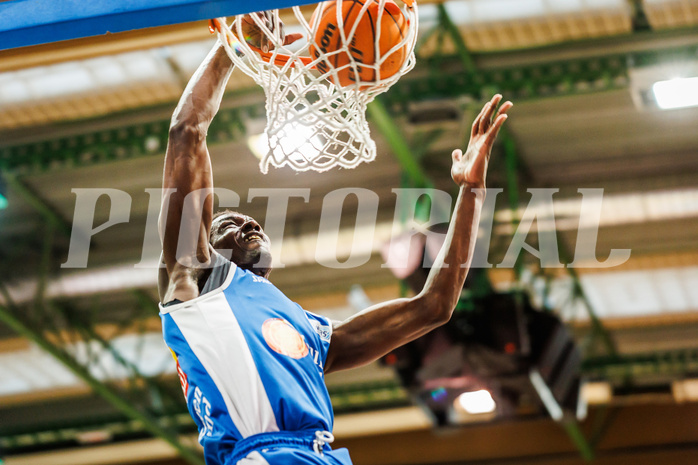 Basketball, win2day Basketball Superliga 2023/24, Finale Spiel 3, UBSC Graz, Oberwart Gunners, Shaquille Rombley (5)