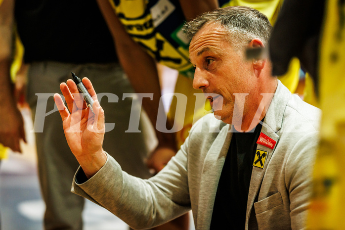 Basketball, win2day Basketball Superliga 2023/24, Finale Spiel 3, UBSC Graz, Oberwart Gunners, Ervin Dragsic (Head Coach)
