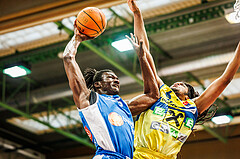 Basketball, win2day Basketball Superliga 2023/24, Finale Spiel 3, UBSC Graz, Oberwart Gunners, Shaquille Rombley (5)