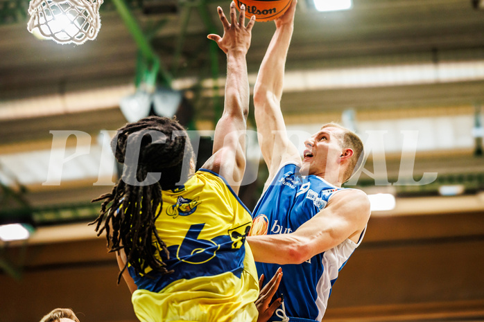 Basketball, win2day Basketball Superliga 2023/24, Finale Spiel 3, UBSC Graz, Oberwart Gunners, Edi Patekar (9)