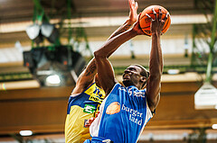Basketball, win2day Basketball Superliga 2023/24, Finale Spiel 3, UBSC Graz, Oberwart Gunners, Shaquille Rombley (5)