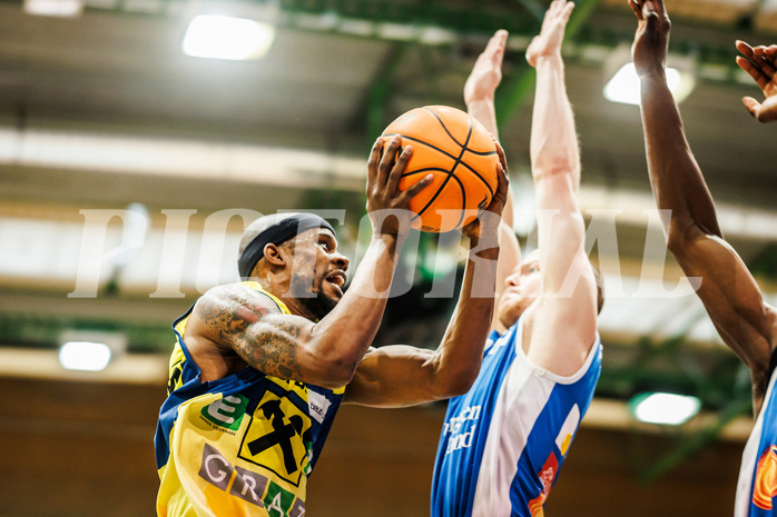 Basketball, win2day Basketball Superliga 2023/24, Finale Spiel 3, UBSC Graz, Oberwart Gunners, Jeremy Smith (4)
