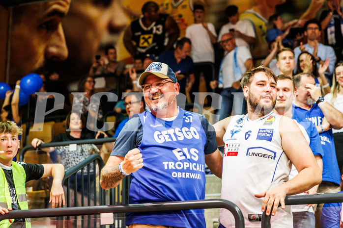 Basketball, win2day Basketball Superliga 2023/24, Finale Spiel 3, UBSC Graz, Oberwart Gunners, Celebrations