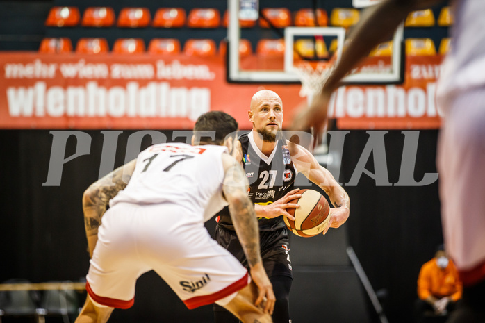 Basketball, bet-at-home Basketball Superliga 2020/21, Grunddurchgang 17.Runde, BC Vienna, Flyers Wels, Christian Von Fintel (27)