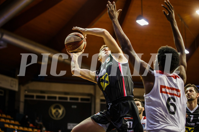 Basketball, bet-at-home Basketball Superliga 2020/21, Grunddurchgang 17.Runde, BC Vienna, Flyers Wels, Jan Razdevsek (4)