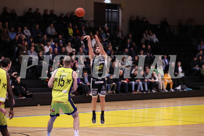 05.02.2023, Graz, Raiffeisen Sportpark Graz, Basketball Superliga 2022/23, Grunddurchgang, Runde 20, UBSC Raiffeisen Graz - OCS Swans Gmunden