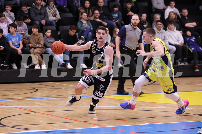 05.02.2023, Graz, Raiffeisen Sportpark Graz, Basketball Superliga 2022/23, Grunddurchgang, Runde 20, UBSC Raiffeisen Graz - OCS Swans Gmunden