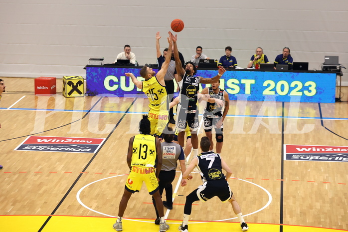 05.02.2023, Graz, Raiffeisen Sportpark Graz, Basketball Superliga 2022/23, Grunddurchgang, Runde 20, UBSC Raiffeisen Graz - OCS Swans Gmunden