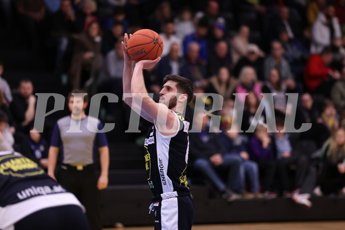 05.02.2023, Graz, Raiffeisen Sportpark Graz, Basketball Superliga 2022/23, Grunddurchgang, Runde 20, UBSC Raiffeisen Graz - OCS Swans Gmunden