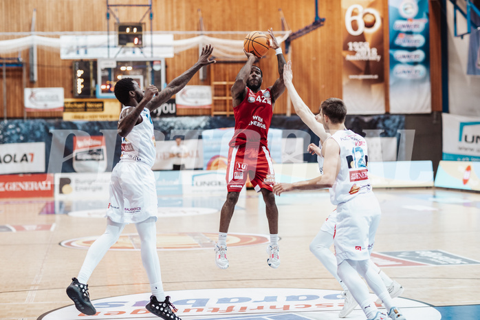 Basketball, Basketball Superliga 2023/24, Gunddurchgang 7. Runde, Oberwart Gunners, BC Vienna, Trevion Lamar (10), Demarkus Stuckey Jr. (42)