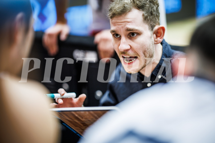 Basketball, Win2Day Superliga 2023/24, Grunddurchgang 7.Runde, Vienna Timberwolves, BBC Nord Dragonz, Justin Schlünken (Head Coach)