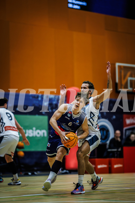 Basketball, Win2Day Superliga 2023/24, Grunddurchgang 7.Runde, Vienna Timberwolves, BBC Nord Dragonz, Valentin Pasterk (6)