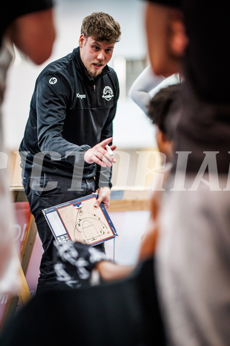 Basketball, Basketball Zweite Liga 2024/25, Grunddurchgang 1.Runde, Deutsch Wagram Alligators, Upper Austrian Ballers, Mark Laurencik (Ass. Head Coach)