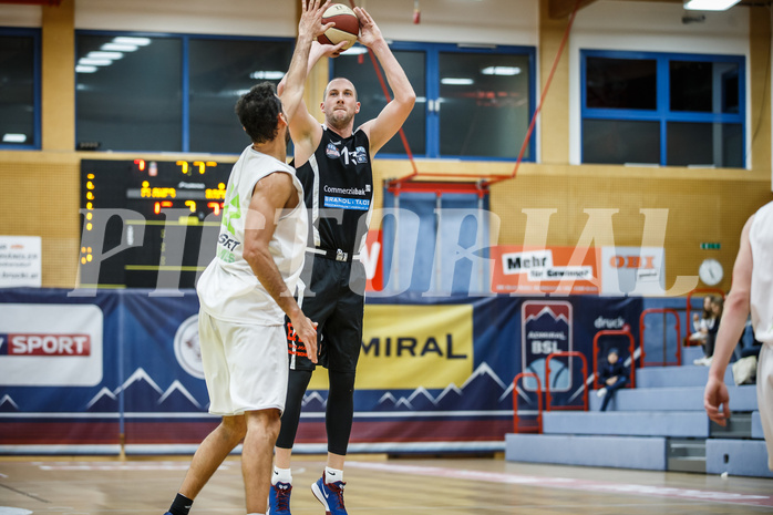 Basketball, Basketball Zweite Liga, Grunddurchgang 17.Runde, Basket Flames, Mattersburg Rocks, Corey HALLETT (13)
