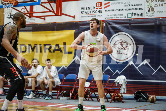 Basketball, Basketball Zweite Liga, Grunddurchgang 17.Runde, Basket Flames, Mattersburg Rocks, Justin Vallejo (25)