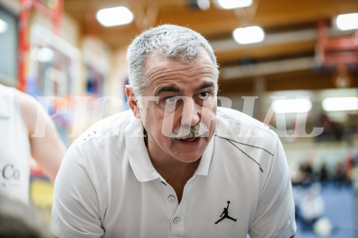 Basketball, Basketball Zweite Liga, Grunddurchgang 17.Runde, Basket Flames, Mattersburg Rocks, Franz Zderadicka (Coach)