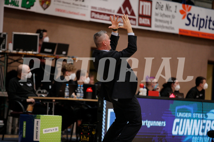 Basketball, bet-at-home Basketball Superliga 2021/22, Grunddurchgang Runde 6, Oberwart Gunners, SKN St. Pölten, Balazs Tako (Ass. Coach)