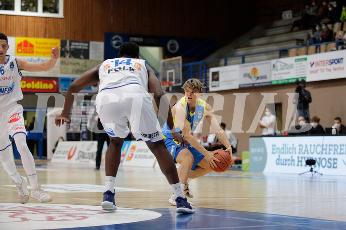Basketball, bet-at-home Basketball Superliga 2021/22, Grunddurchgang Runde 6, Oberwart Gunners, SKN St. Pölten, Felix Angerbauer (4)