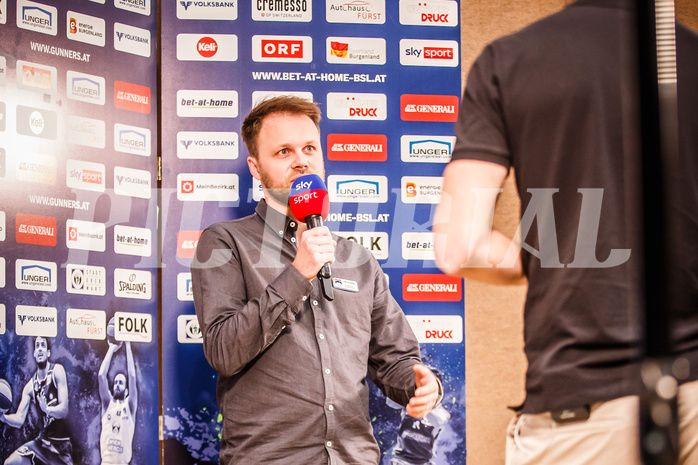 Basketball, bet-at-home Basketball Superliga 2021/22, Grunddurchgang Runde 6, Oberwart Gunners, SKN St. Pölten, Johannes Wiesmann