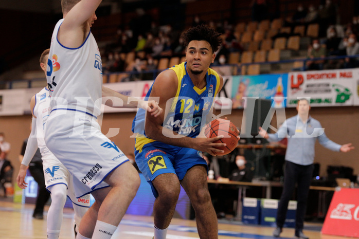Basketball, bet-at-home Basketball Superliga 2021/22, Grunddurchgang Runde 6, Oberwart Gunners, SKN St. Pölten, Rashaan Guylain Mbemba (12)
