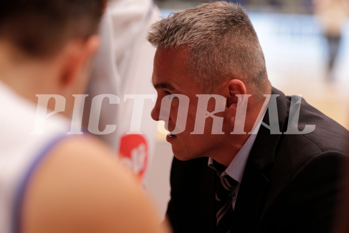Basketball, bet-at-home Basketball Superliga 2021/22, Grunddurchgang Runde 6, Oberwart Gunners, SKN St. Pölten, Balazs Tako (Ass. Coach)