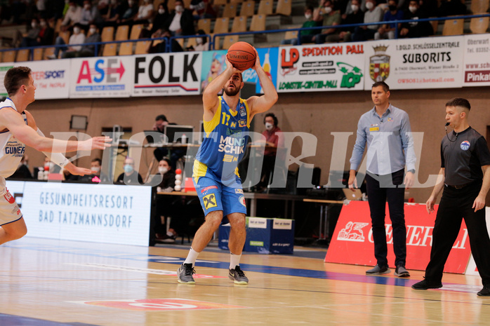 Basketball, bet-at-home Basketball Superliga 2021/22, Grunddurchgang Runde 6, Oberwart Gunners, SKN St. Pölten, Jakob Wonisch (17)