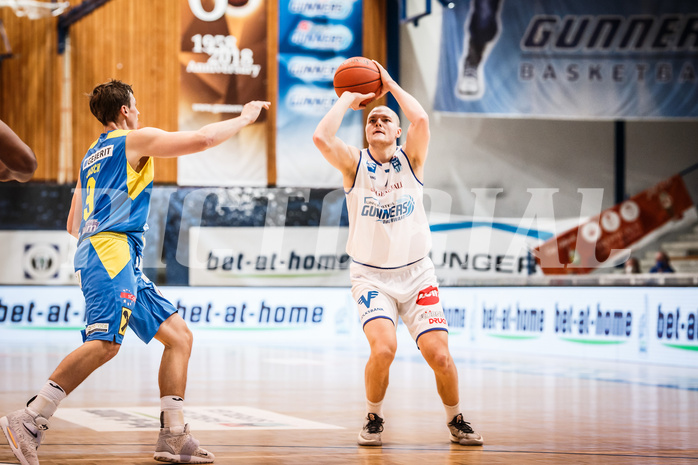 Basketball, bet-at-home Basketball Superliga 2021/22, Grunddurchgang Runde 6, Oberwart Gunners, SKN St. Pölten, Sebastian Käferle (7)