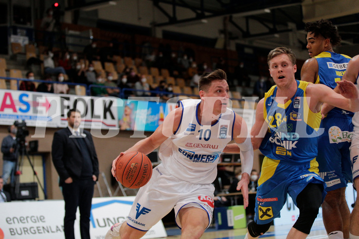 Basketball, bet-at-home Basketball Superliga 2021/22, Grunddurchgang Runde 6, Oberwart Gunners, SKN St. Pölten, Brock Gardner (10)