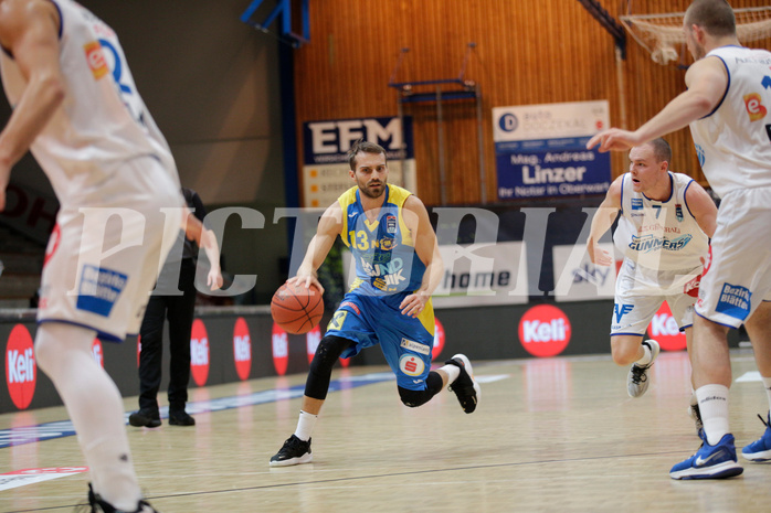 Basketball, bet-at-home Basketball Superliga 2021/22, Grunddurchgang Runde 6, Oberwart Gunners, SKN St. Pölten, Lukas Böck (13)