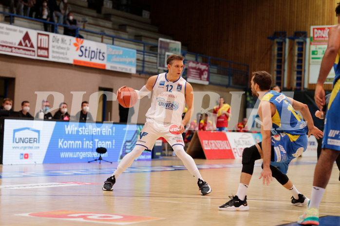 Basketball, bet-at-home Basketball Superliga 2021/22, Grunddurchgang Runde 6, Oberwart Gunners, SKN St. Pölten, Jonathan Knessl (12)