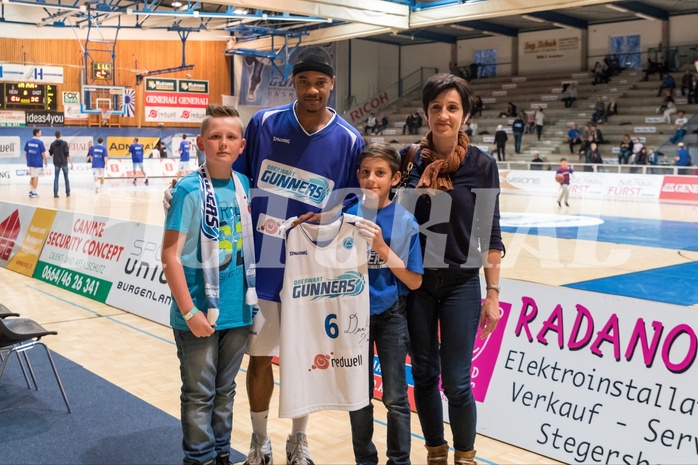 Basketball, ABL 2016/17, Grunddurchgang 31.Runde, Oberwart Gunners, UBSC Graz, Gunners Tombola Preisverleihung