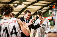 Basketball, Basketball Austria Cup 2021/22, 1/4 Finale, Vienna D.C. Timberwolves, UNGER STEEL Gunners Oberwart, Hubert Schmidt (Headcoach)