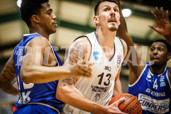 Basketball, Basketball Austria Cup 2021/22, 1/4 Finale, Vienna D.C. Timberwolves, UNGER STEEL Gunners Oberwart, Ziga Fifolt (13)
