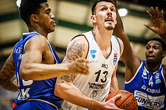 Basketball, Basketball Austria Cup 2021/22, 1/4 Finale, Vienna D.C. Timberwolves, UNGER STEEL Gunners Oberwart, Ziga Fifolt (13)