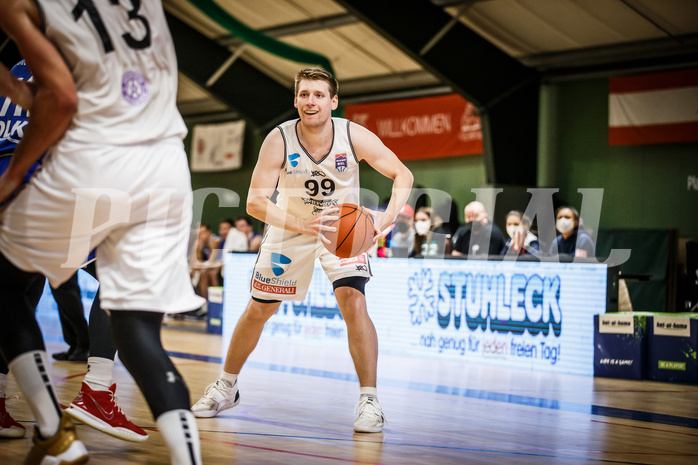 Basketball, Basketball Austria Cup 2021/22, 1/4 Finale, Vienna D.C. Timberwolves, UNGER STEEL Gunners Oberwart, Jonas John (99)