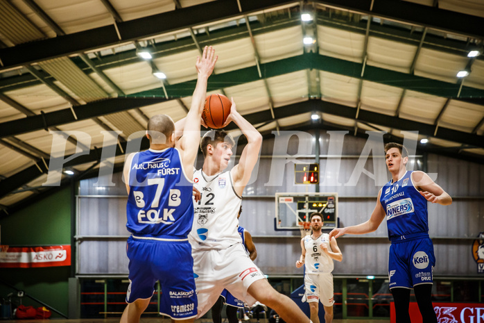 Basketball, Basketball Austria Cup 2021/22, 1/4 Finale, Vienna D.C. Timberwolves, UNGER STEEL Gunners Oberwart, Jakob Lohr (12)