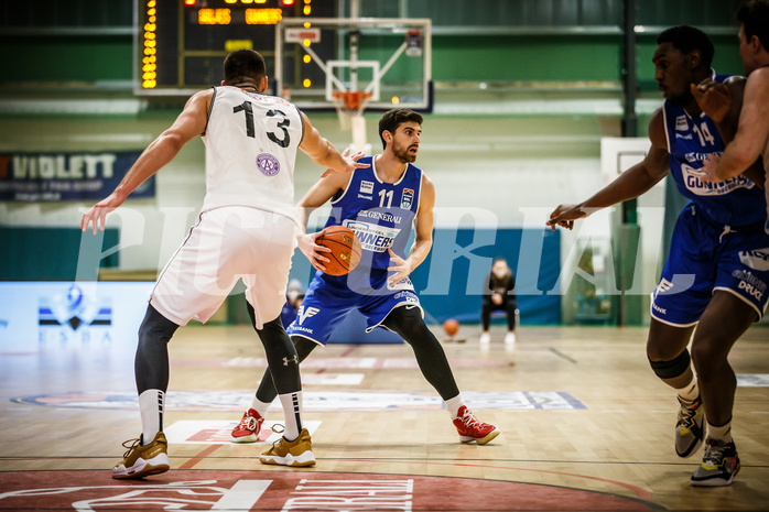 Basketball, Basketball Austria Cup 2021/22, 1/4 Finale, Vienna D.C. Timberwolves, UNGER STEEL Gunners Oberwart, Ioannis Chatzinikolas (11)