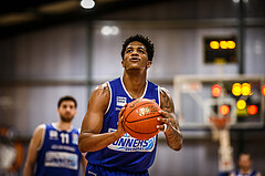 Basketball, Basketball Austria Cup 2021/22, 1/4 Finale, Vienna D.C. Timberwolves, UNGER STEEL Gunners Oberwart, Rob Howard (5)