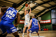 Basketball, Basketball Austria Cup 2021/22, 1/4 Finale, Vienna D.C. Timberwolves, UNGER STEEL Gunners Oberwart, Jakob Lohr (12)