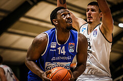 Basketball, Basketball Austria Cup 2021/22, 1/4 Finale, Vienna D.C. Timberwolves, UNGER STEEL Gunners Oberwart, Emondre Rickman (14)